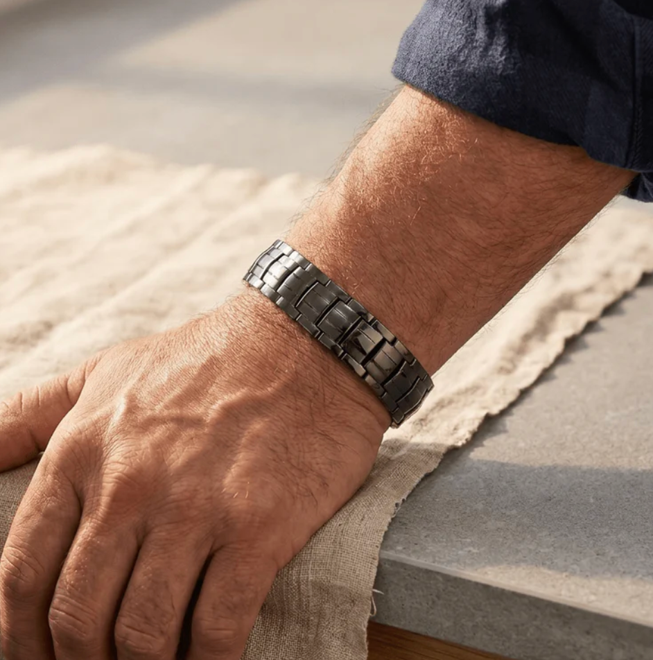 Cora's Obsidian Men's  Copper Bracelet